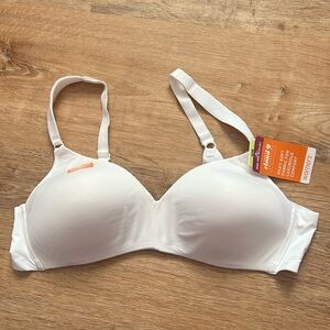NWT white Warners cloud 9 wire free bra size 40B